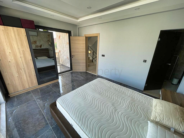 Квартира планировки 4+1 дуплекс в районе Белек - Анталия