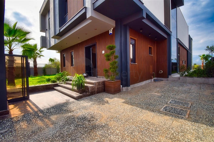 Вилла планировки 5+1 в районе Дошемеалты - Анталия