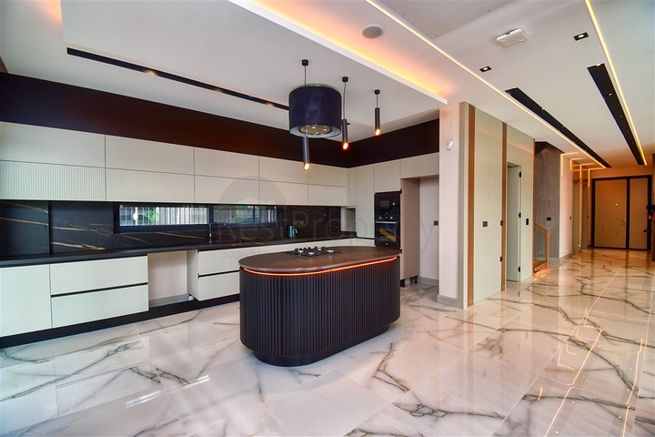 Вилла планировки 5+1 в районе Дошемеалты - Анталия