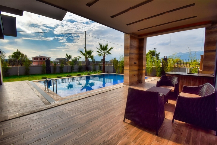 Вилла планировки 5+1 в районе Дошемеалты - Анталия