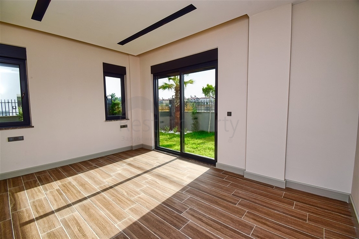 Вилла планировки 5+1 в районе Дошемеалты - Анталия