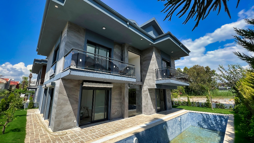 Вилла планировки 4+1 в районе Фетхие - Анталия 