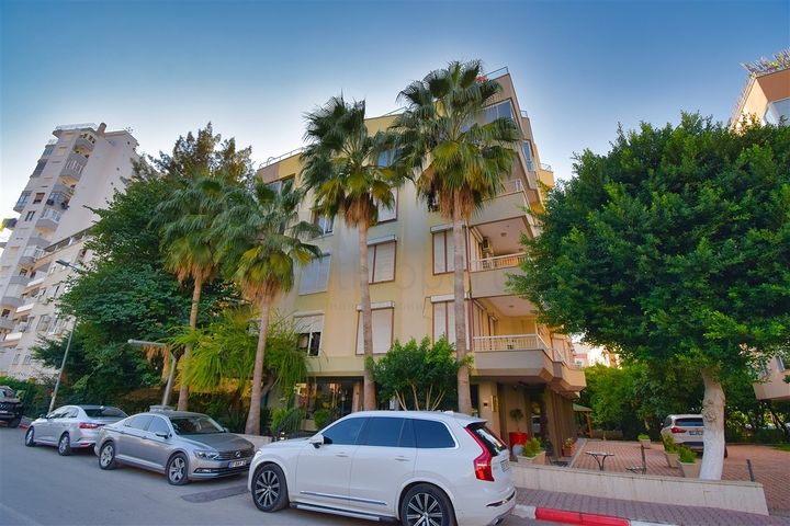 Квартира планировки 5+1 дуплекс в микрорайоне Ешильбахче - Анталия 