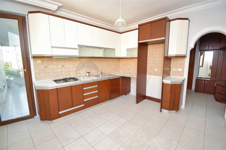 Квартира планировки 5+1 дуплекс в микрорайоне Ешильбахче - Анталия 