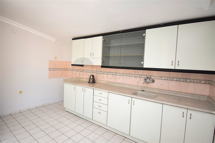 Квартира планировки 5+1 дуплекс в микрорайоне Ешильбахче - Анталия 