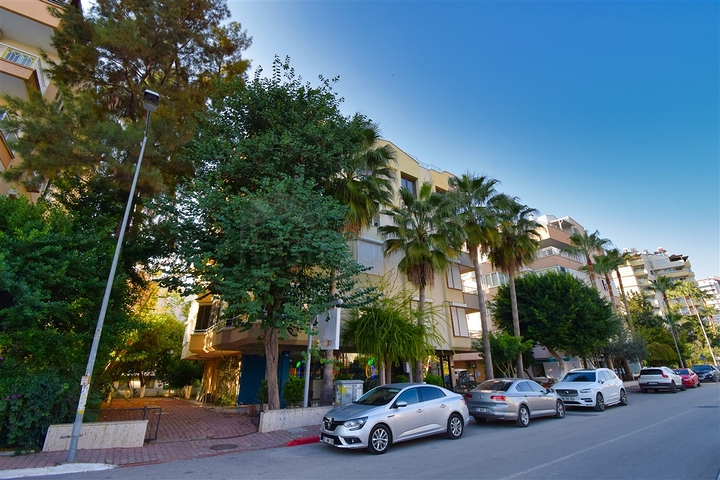 Квартира планировки 5+1 дуплекс в микрорайоне Ешильбахче - Анталия 