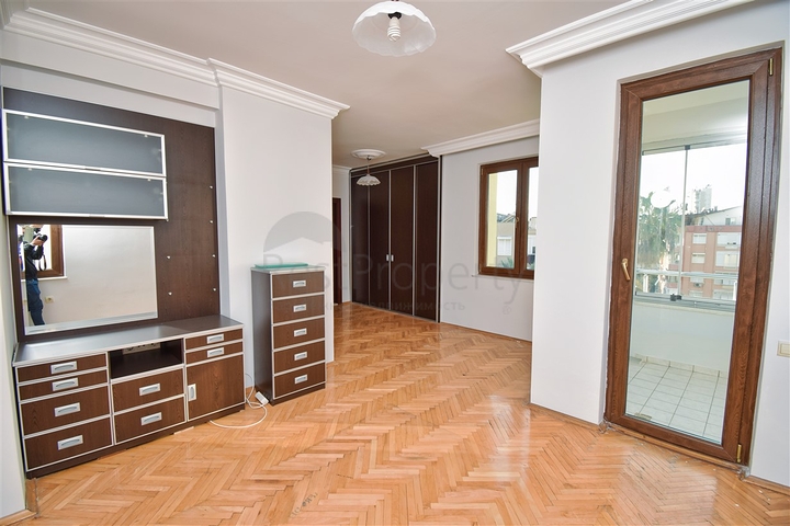 Квартира планировки 5+1 дуплекс в микрорайоне Ешильбахче - Анталия 