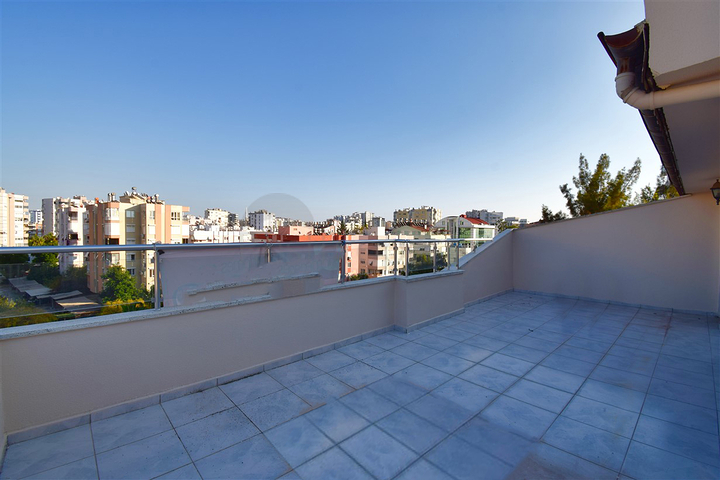 Квартира планировки 5+1 дуплекс в микрорайоне Ешильбахче - Анталия 