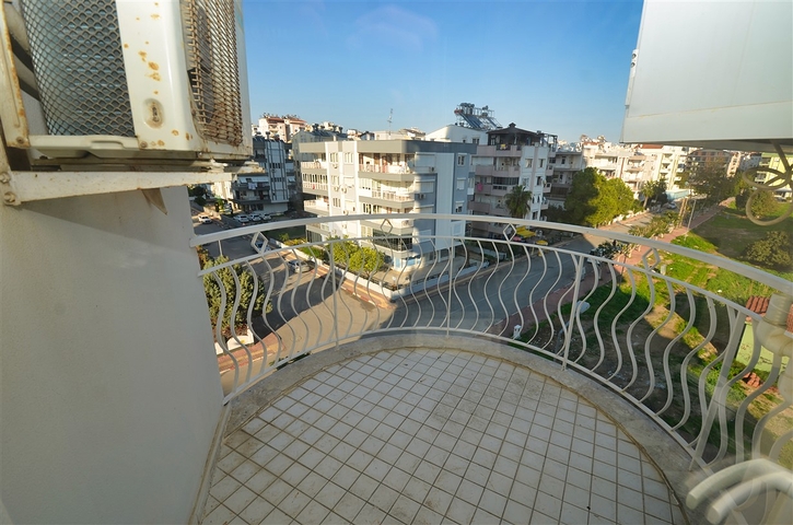 Квартира планировки 2+1 в районе Лара - Анталия