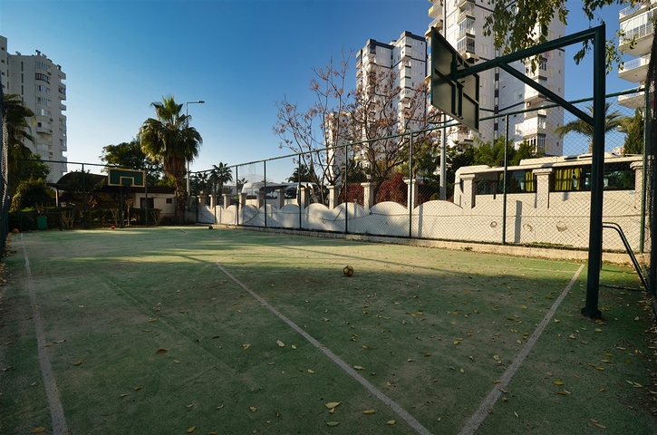 Квартира планировки 2+1 в районе Лара - Анталия