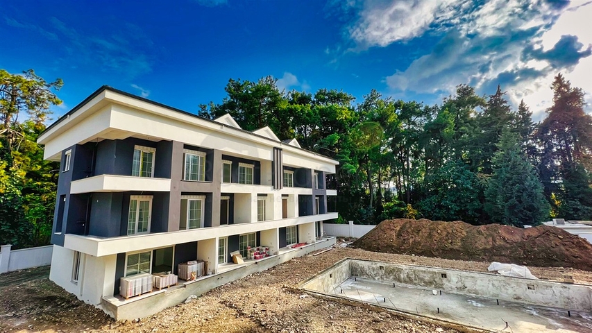 Квартира планировки 3+1 в районе Кемер - Анталия 