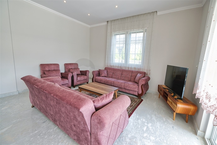 Вилла планировки 6+1 в районе Кемер - Анталия 