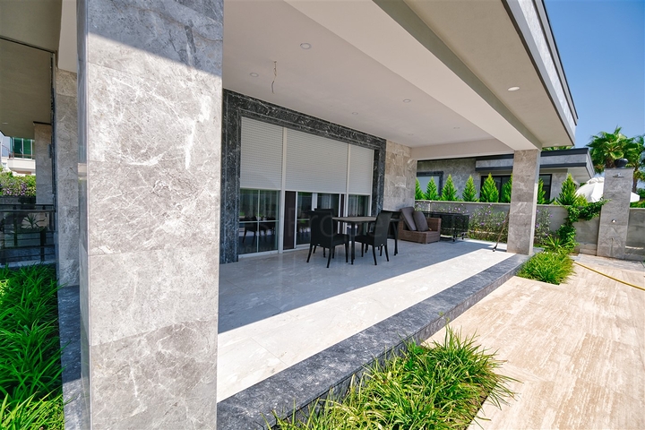 Вилла планировки 6+1 в районе Кемер - Анталия 