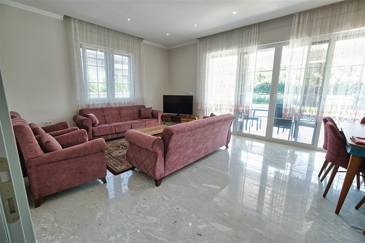 Вилла планировки 6+1 в районе Кемер - Анталия 