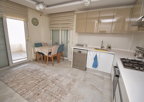 Квартира планировки 3+1 в микрорайоне Кызылтопрак - Анталия 