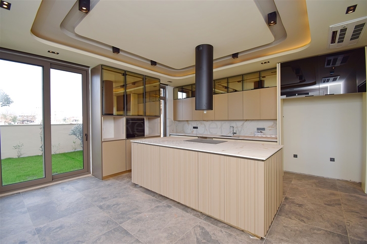 Вилла планировки 4+1 в районе Дошемеалты - Анталия