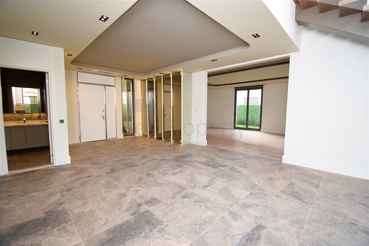 Вилла планировки 4+1 в районе Дошемеалты - Анталия