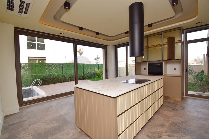 Вилла планировки 4+1 в районе Дошемеалты - Анталия