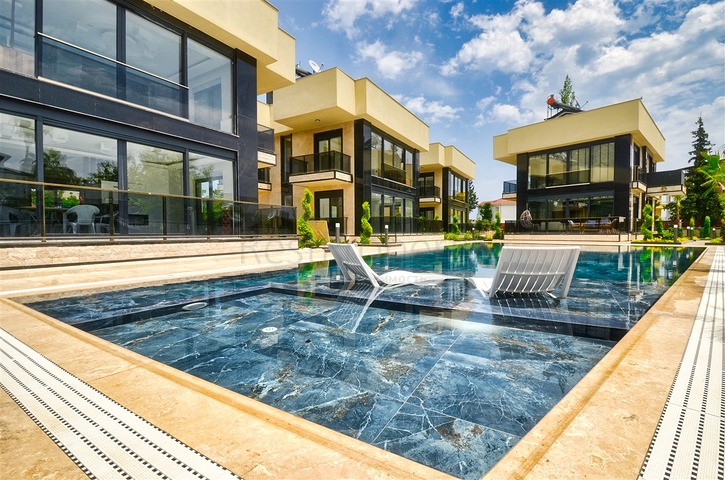 Виллы планировки 4+1 в районе Кемер - Анталия