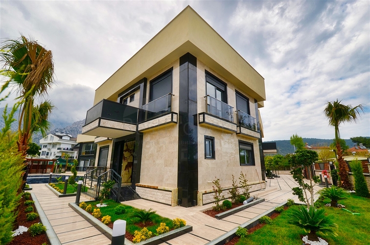 Виллы планировки 4+1 в районе Кемер - Анталия