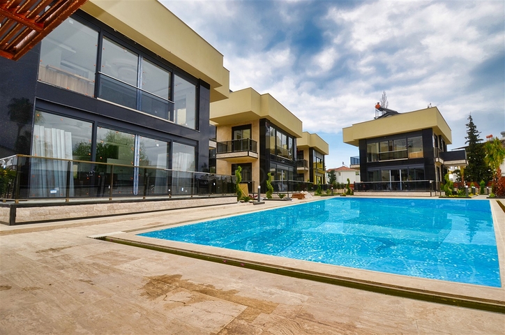 Виллы планировки 4+1 в районе Кемер - Анталия