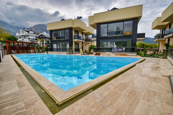 Виллы планировки 4+1 в районе Кемер - Анталия