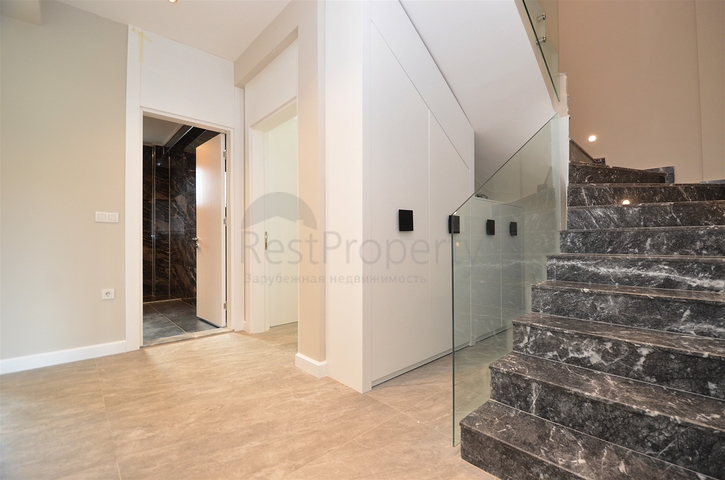 Виллы планировки 4+2 и 9+3 в районе Кемер - Анталия