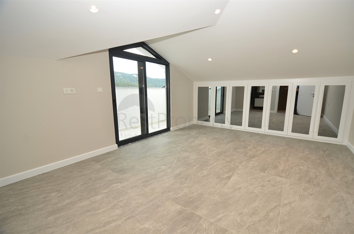 Виллы планировки 4+2 и 9+3 в районе Кемер - Анталия