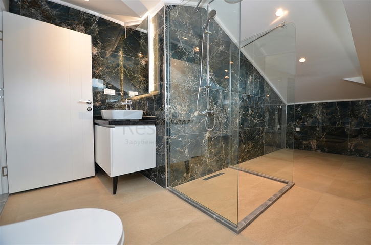 Виллы планировки 4+2 и 9+3 в районе Кемер - Анталия