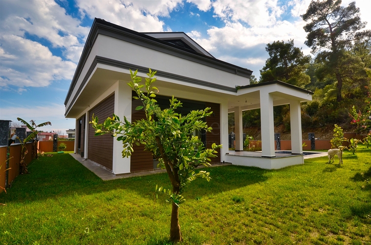 Виллы планировки 4+2 и 9+3 в районе Кемер - Анталия