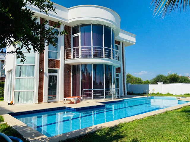 Вилла планировки 4+1 в районе Белек - Анталия 