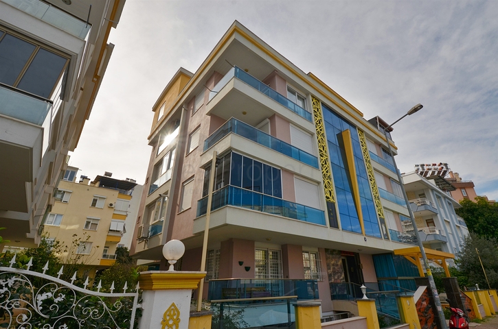 Квартира планировки 3+1 в микрорайоне Пынарбашы - Анталия