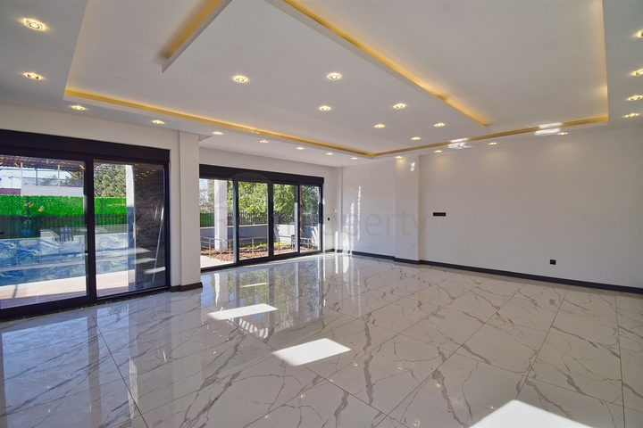 Вилла планировки 5+1 в районе Лара - Анталия