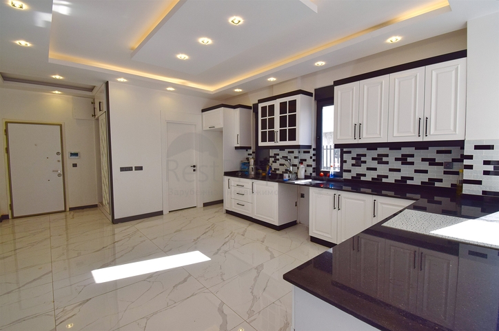 Вилла планировки 5+1 в районе Лара - Анталия