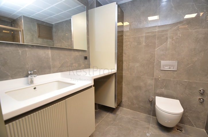 Квартира планировки 2+1 в центре города Анталия