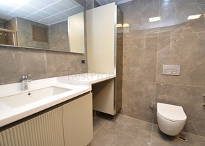 Квартира планировки 2+1 в центре города Анталия