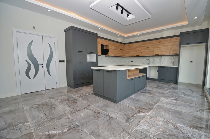 Вилла планировки 7+2 в районе Дошемеалты - Анталия