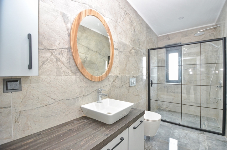 Вилла планировки 7+2 в районе Дошемеалты - Анталия