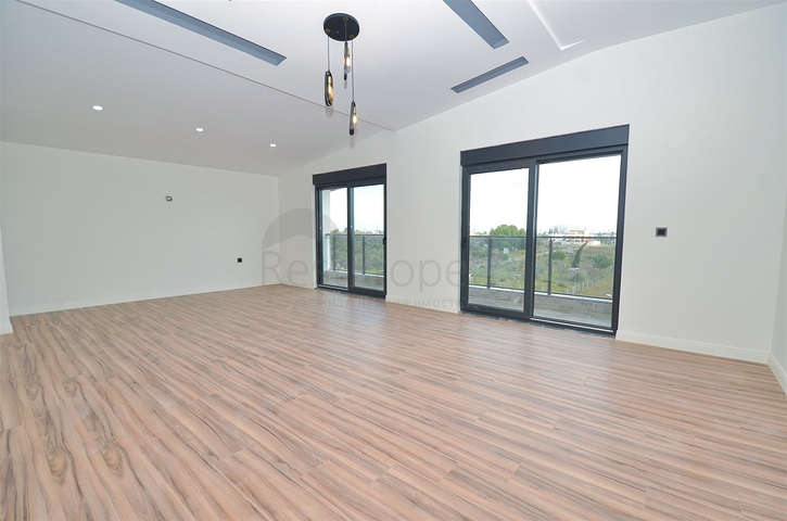 Вилла планировки 7+2 в районе Дошемеалты - Анталия