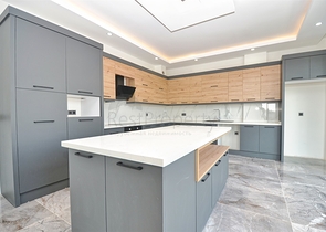 Вилла планировки 7+2 в районе Дошемеалты - Анталия