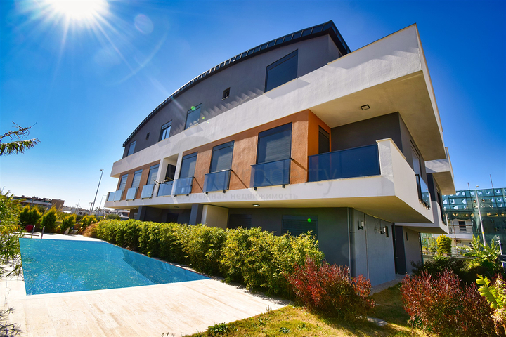 Квартира планировки 3+1 в микрорайоне Гюзельоба - Анталия