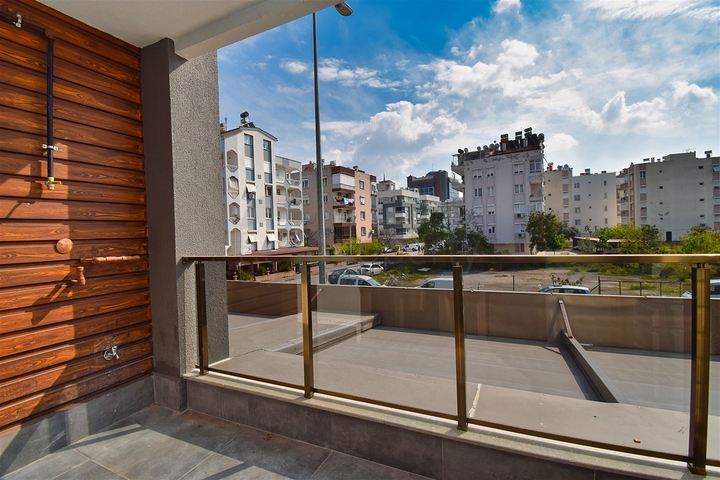 Квартиры планировки 4+1 в микрорайоне Кызылтопрак - Анталия 