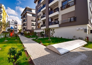 Квартиры планировки 4+1 в микрорайоне Кызылтопрак - Анталия 