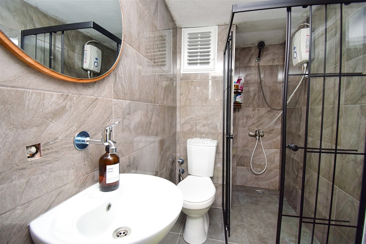 Квартира планировки 2+1 в центре города Анталия 