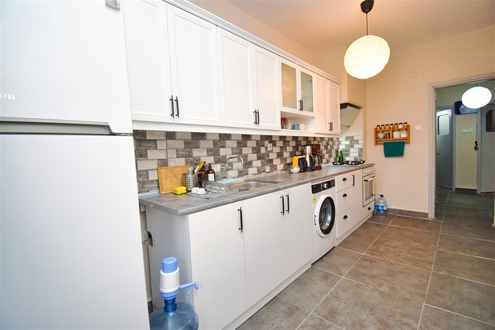 Квартира планировки 2+1 в центре города Анталия 