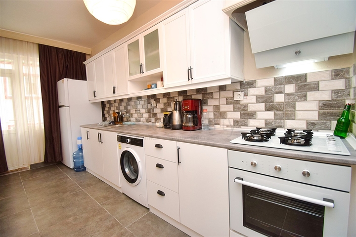 Квартира планировки 2+1 в центре города Анталия 