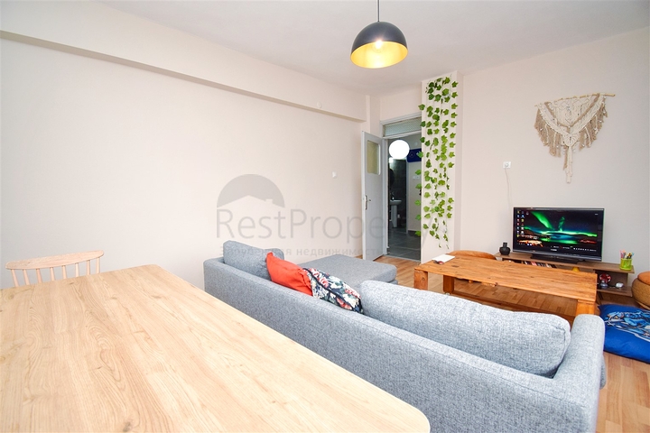 Квартира планировки 2+1 в центре города Анталия 