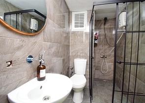 Квартира планировки 2+1 в центре города Анталия 