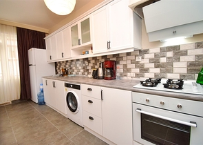 Квартира планировки 2+1 в центре города Анталия 