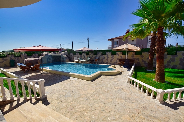 Вилла планировки 8+1 в районе Белек - Анталия 